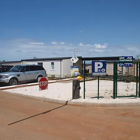 Camping Adria Mobile Homes In Camping Kastanija-3